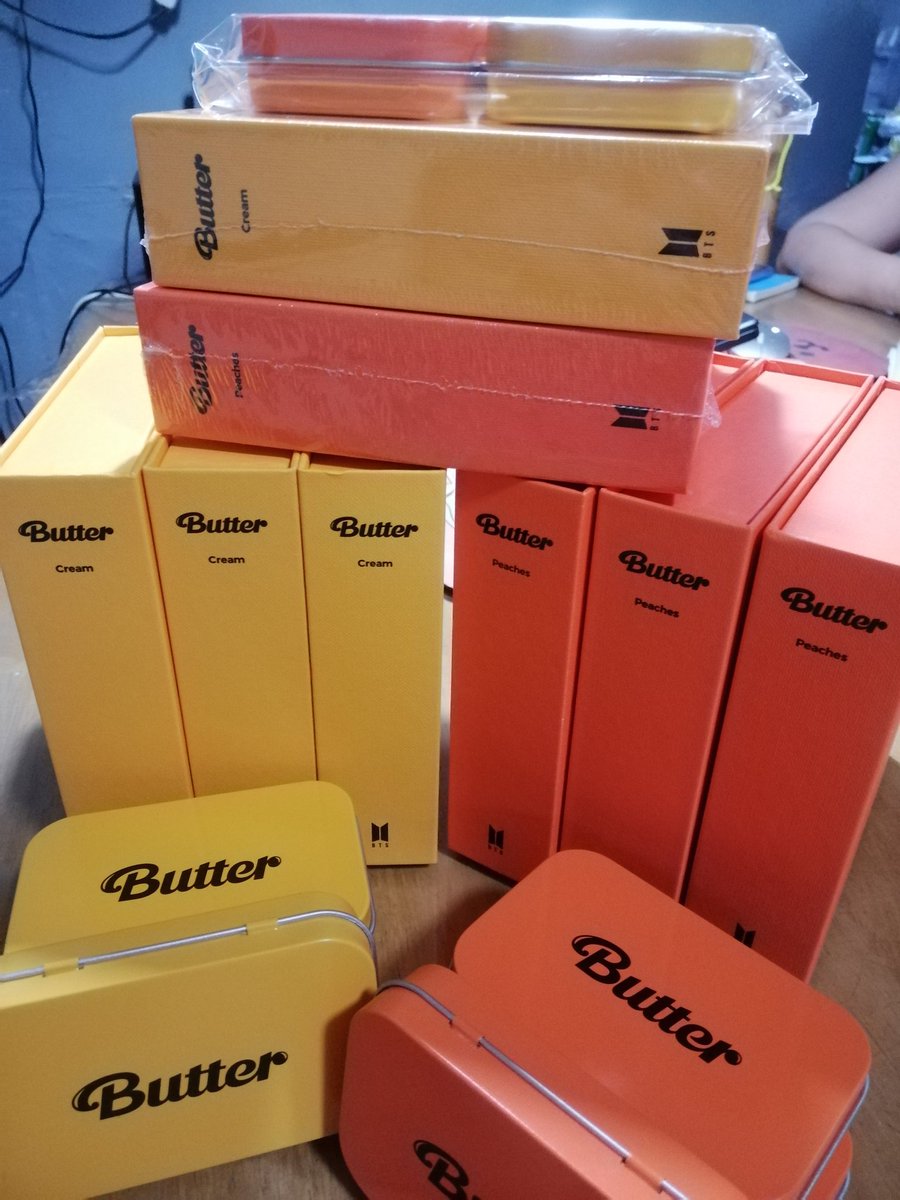 02bIuejay's tweet photo. #02bluejayUpdate
Re: Butter Tingi

They're here at di ako nakaantay kaya inopen ko na. Hiniwalay ko na yung bumili ng 1 sealed set :>

I will be sending DM today para sa mechanics ng pooling. Tinanggal ko pa lang sa plastic yung 3 sets. Mamaya ko iupload yung pulls https://t.co/mg7kjze8qC