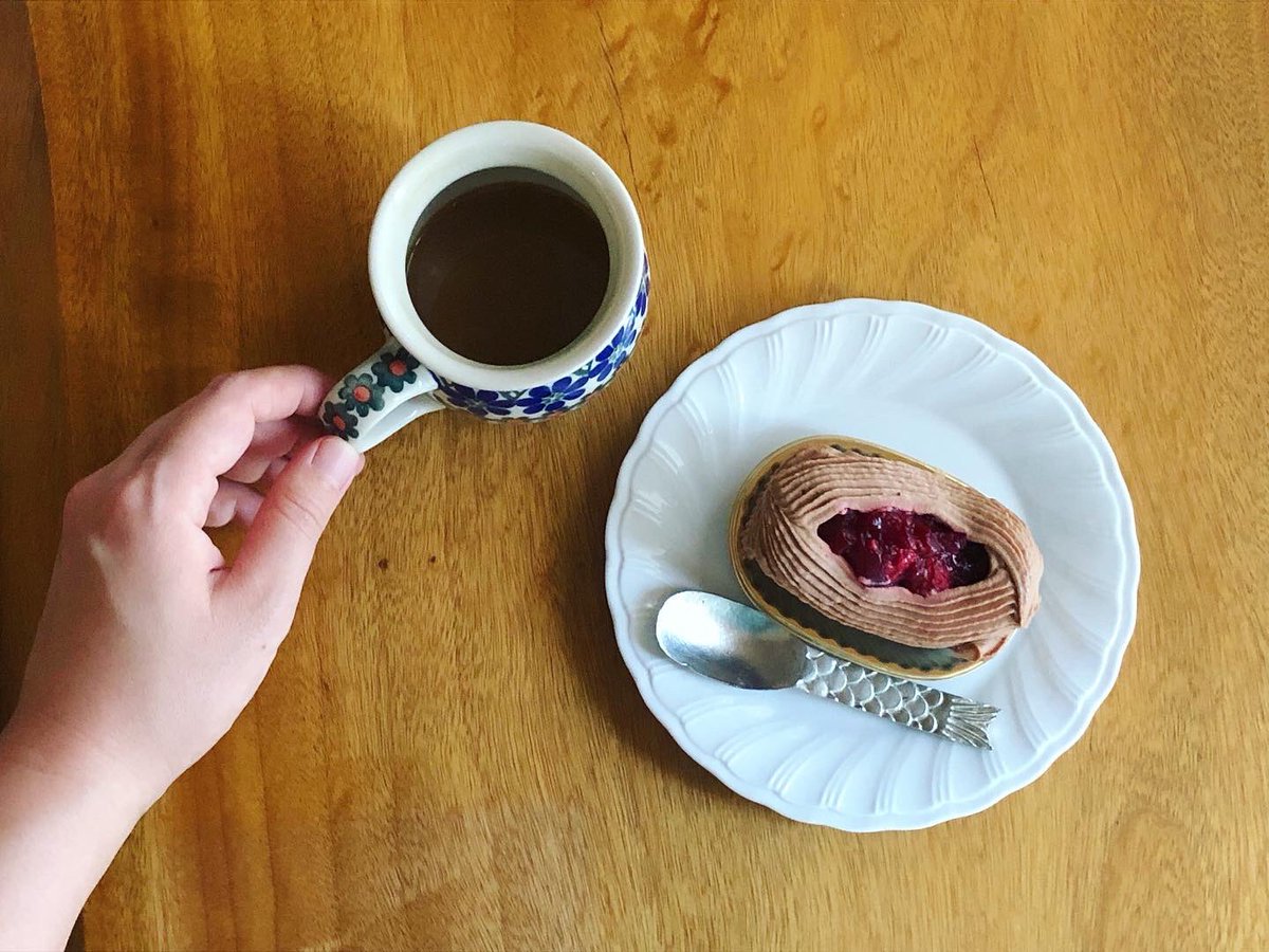 sachiko_86's tweet image. 2021.9.17

お疲れ様です☺︎

近所に新しくできたコーヒー屋さん
お店オリジナルブレンドの
豆を買ってみたら
とっても好きな味でした✨

.
そして
良いご縁はまた更に
良いご縁を呼ぶのだなぁ…
と思ふ今日この頃☺️ﾌﾌﾌ

#ハンドメイド #カトラリー #pewterspoons #イナムラショウゾウ