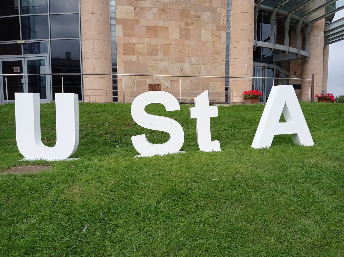University of St Andrews has been ranked number one in the UK. The first time in the near 30 year history, that any university has been placed above Oxford and Cambridge.
Congratulations 🎉 team St Andrews for this well deserved amazing achievement. 
news.st-andrews.ac.uk/archive/top-of…