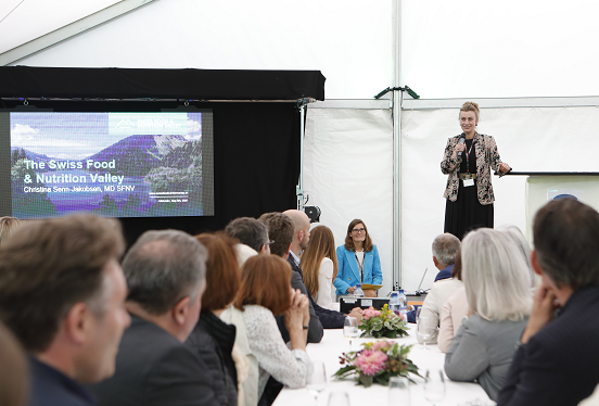 Innovaud's tweet photo. Jeudi 9 septembre dernier, devant plus de 120 personnes, Innovaud a célébré l’adhésion de l’@Agropole_Swiss aux technopôles vaudois 👏 Retour en images avec @sfnvalley @EHLnews @EPFL @Aero41O @ecoRobotix @SmartLettuce @alpiremolo 🌱 #VDTech #SwissTech #food #nutrition #agtech https://t.co/DbUD1FX38Y