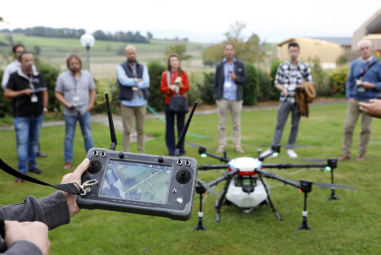 Innovaud's tweet photo. Jeudi 9 septembre dernier, devant plus de 120 personnes, Innovaud a célébré l’adhésion de l’@Agropole_Swiss aux technopôles vaudois 👏 Retour en images avec @sfnvalley @EHLnews @EPFL @Aero41O @ecoRobotix @SmartLettuce @alpiremolo 🌱 #VDTech #SwissTech #food #nutrition #agtech https://t.co/DbUD1FX38Y