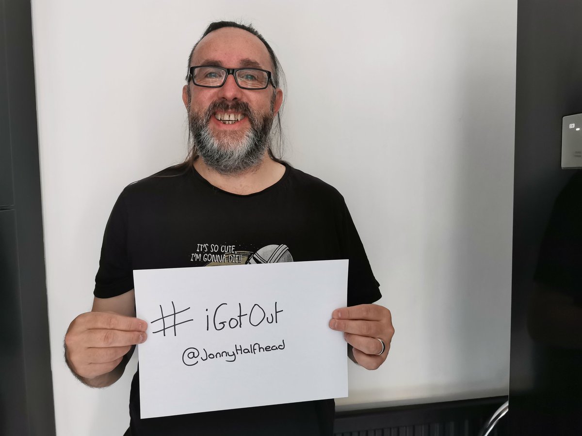 jonnyhalfhead's tweet photo. Cheesy grin time #iGotOut #JehovahsWitnesses #NinePills #EXJW #GodToGoth #offenceofgrace #1975apocalypse https://t.co/ue2tBX5vCS