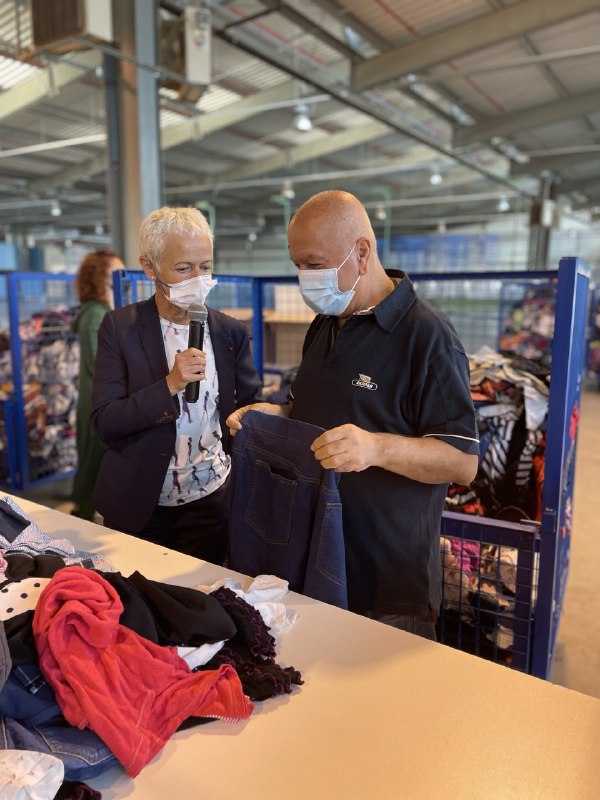 <a href="/Sempastoushp/">JB Sempastous</a> <a href="/clementmenet/">Clément Menet</a> <a href="/Travail_Gouv/">Ministère du Travail</a> @DepartementHaPy <a href="/Prefet65/">Préfet des Hautes-Pyrénées</a> <a href="/Occitanie/">Région Occitanie</a> <a href="/Hautes_Pyr_Actu/">Hautes-Pyr-Actualité</a> Emilie et Mehmet travaillent tous deux dans l'entreprise depuis 7 et 8 ans. Après un parcours d'insertion ils ont obtenu un CDI parmi les 50 salariés de la structure. Deux exemples encourageants pour les demandeurs d'emploi sur la voie de l'insertion !