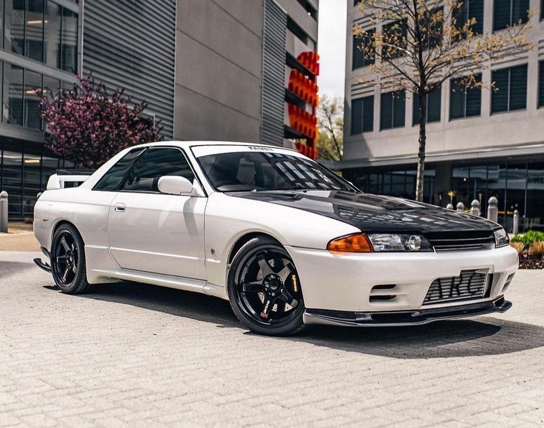 Nissan GTRs tweet media