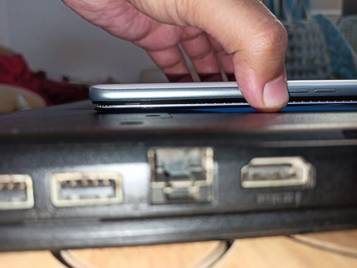 pranjalbajpai02's tweet photo. @realmecareIN @realmeIndia @realmeglobal  "Physical Damage", what are the parameters of that term? Bent, cuts, dent? There are none. Or is this just a term that Realme uses most of the time to avoid providing any services. This is a clear 'poor manufacturing' example and defect. https://t.co/AKE837KV4a