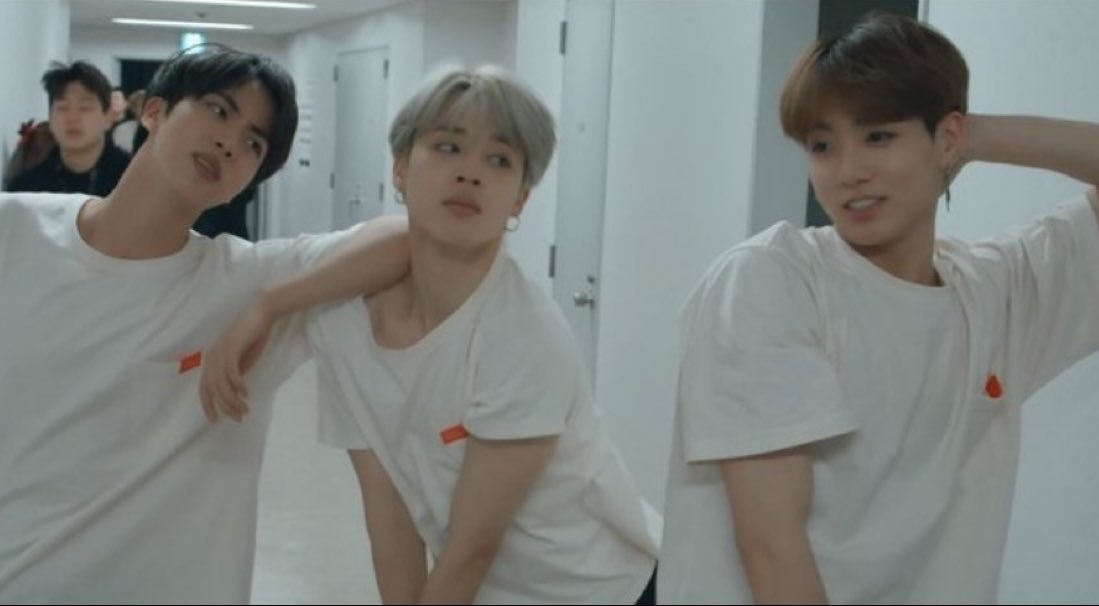 jeonsbabie's tweet photo. the mean girls line. https://t.co/fybLk0KfrK