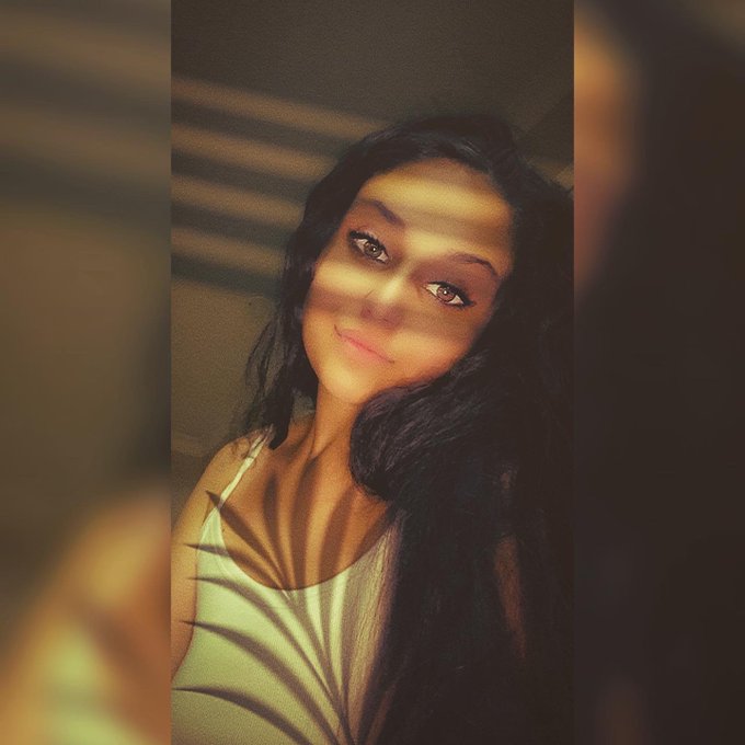 Pretty Lil&rsquo; FineeSelfff🥰🥰 #ifitaintforeignITSBORING #foreignprincess #newhair #longhair #beautiful #longbangs<a href="/tag/ifitaintforeignitsboring"class="tags">#ifitaintforeignITSBORING</a><a href="/tag/beautiful"class="tags"><span>#beautiful</span></a><a href="/tag/longhair"class="tags"><span>#longhair</span></a><a href="/tag/single"class="tags"><span>#single</span></a><a href="/tag/newhair"class="tags"><span>#newhair</span></a><a href="/tag/longbangs"class="tags"><span>#longbangs</span></a>