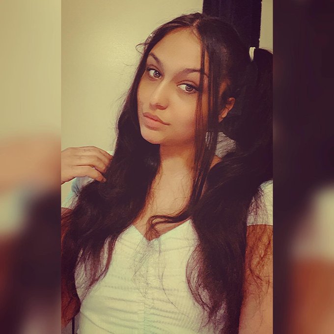 Pretty Lil&rsquo; FineeSelfff🥰🥰 #ifitaintforeignITSBORING #foreignprincess #newhair #longhair #beautiful #longbangs<a href="/tag/ifitaintforeignitsboring"class="tags">#ifitaintforeignITSBORING</a><a href="/tag/beautiful"class="tags"><span>#beautiful</span></a><a href="/tag/longhair"class="tags"><span>#longhair</span></a><a href="/tag/single"class="tags"><span>#single</span></a><a href="/tag/newhair"class="tags"><span>#newhair</span></a><a href="/tag/longbangs"class="tags"><span>#longbangs</span></a>