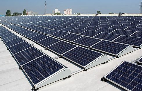 Zonnepanelen op je bedrijfspand laten plaatsen? dlvr.it/S7l4FK