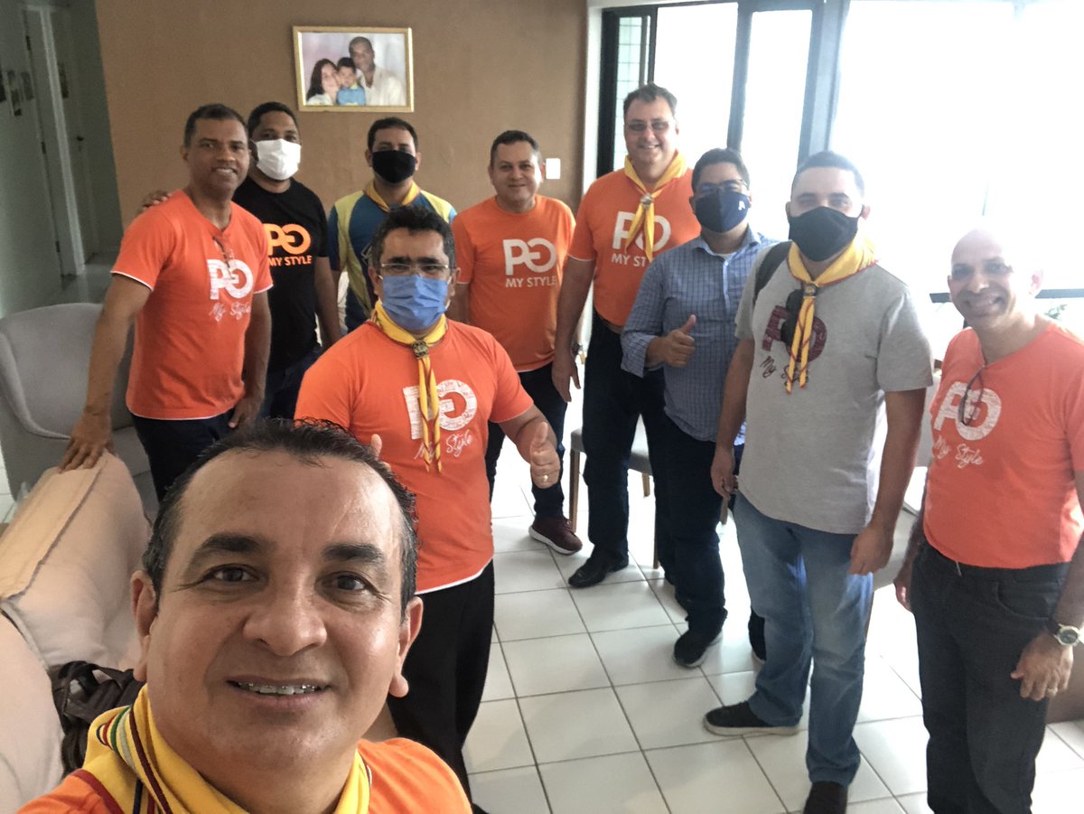 pastorotimar's tweet image. 1 Coríntios 9:19-23

Paulo se tornou “escravo de todos”. Para que?

✅Ganhar o maior número possível!
✅A fim de ganhar os judeus!
✅Ganhar os que estavam sob a lei!
✅Ganhar os que vivem fora do regime da lei!
✅Ganhar os fracos!

Paulo se fez #tudo com todos e de vários #modos!