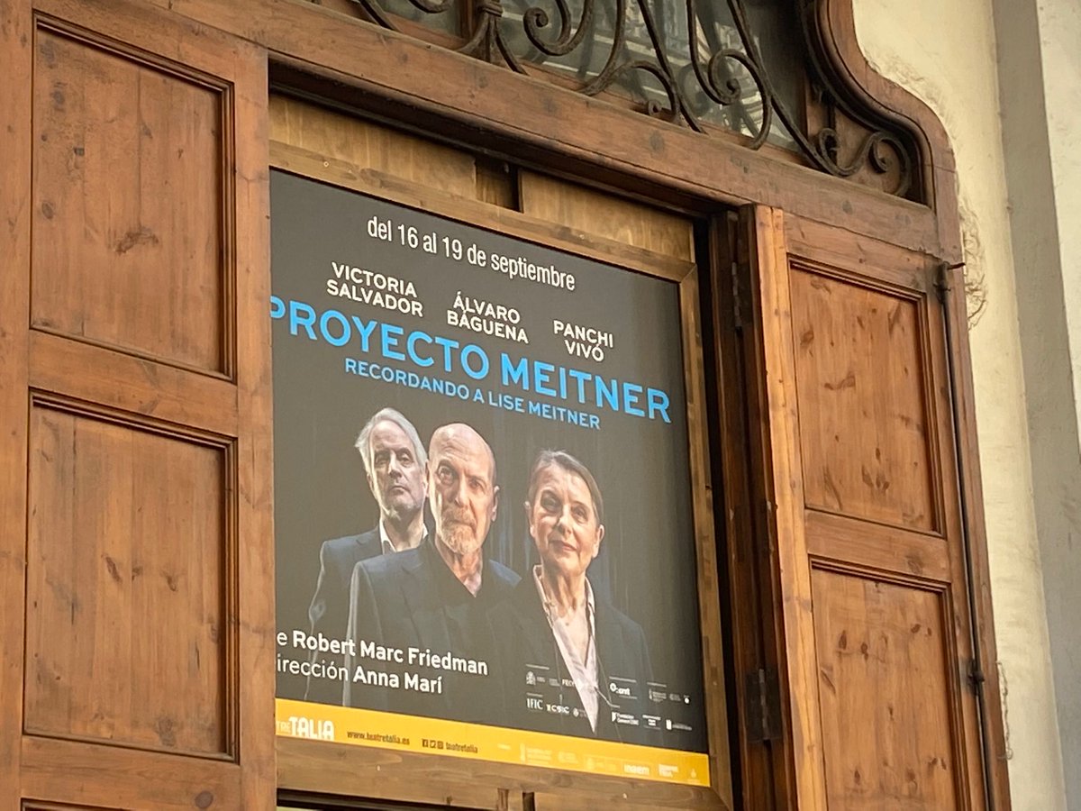 drawhowhenwhere's tweet photo. Matinal escolar teatro-ciencia-mujeresenciencia ⁦@csapcarcaixent⁩ ⁦@ProyectoMeitner⁩ ⁦@cienciabrujula⁩ ⁦@IFICorpuscular⁩ https://t.co/s8FyNFcZLP