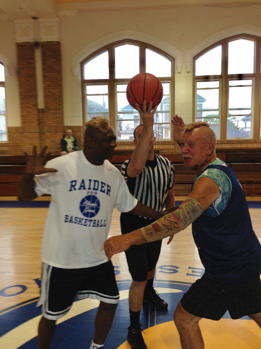 choc713's tweet image. @KDTrey5 @BrooklynNets couple months ago I was begging for a autograph for my uncle who had stage 4 cancer. I was ignored maybe So many times he Died 8/7/2021 he was an amazing man #RudyJohnson someone wrote an article about him in July that’s some amazing stuff❤️😇