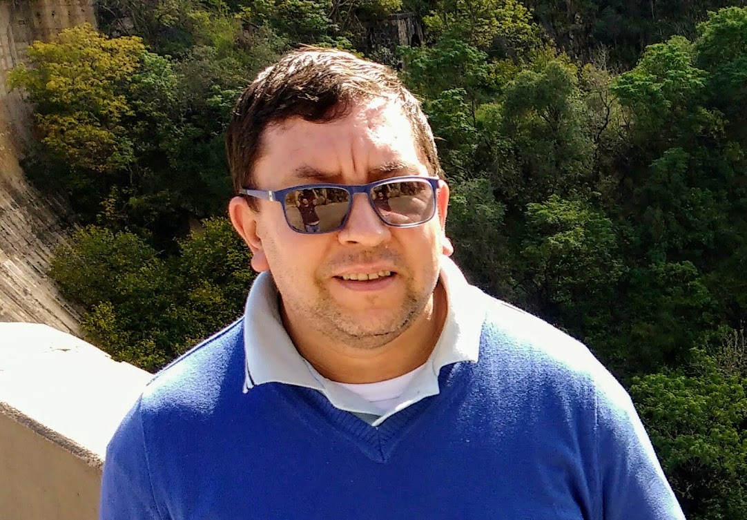 #alcolecontn A todos mis colegas del país: Feliz día del Profesor. Saludos Lape, Roxi y equipo desde Sauce, Corrientes.
