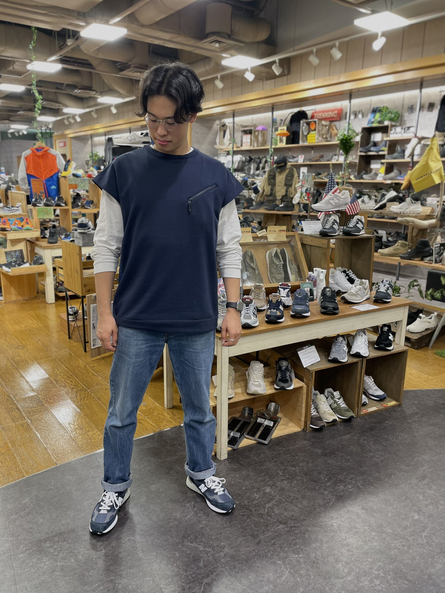 Twitter 上的 Oshman S Shinjuku Shoes こだわりのネイビーコーデ 購買意欲ワクワクの秋 シューズ New Balance M992gg Navy Made In Usa ウエア Oshman S Label Plain Sweat Vest Navy T Co Wvpkzzzfth T Co Pnbrhcthfd Twitter