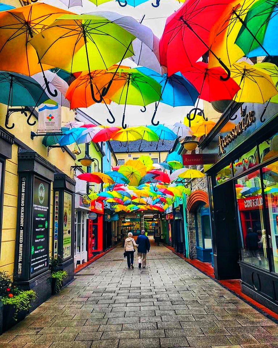 LoveKilkenny's tweet photo. It's a day for walking under the umbrella sky 💖 ☂ 

📸 @madalina_soimu

For more to explore visit https://t.co/XWSXTh75tN

#moretoexplore #keepdiscovering #VisitKilkenny #lovekilkenny #Kilkenny #irelandsancienteast #ireland #loveireland #instaireland https://t.co/FA8yzLfxFk