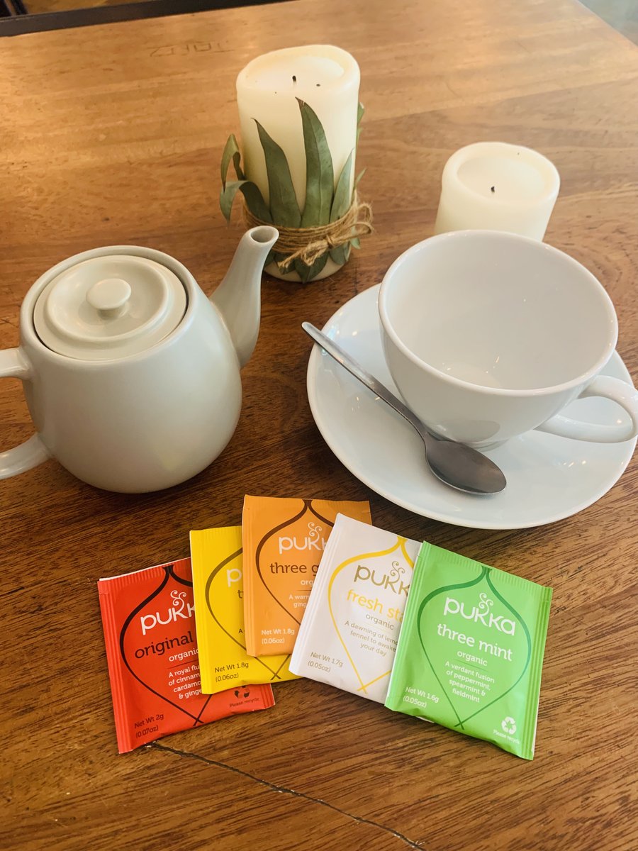 bookstoreerith's tweet photo. β Not a coffee fan? No problem we also have a scrumptious selection of teas including these ones from Pukka! Paired with one of our delicious homemade cakes or even a sausage roll for a lovely afternoon treat! π§
Pop on by and check out our pukka tea rainbow! π
#eritheats https://t.co/2BZrY3Cbp7