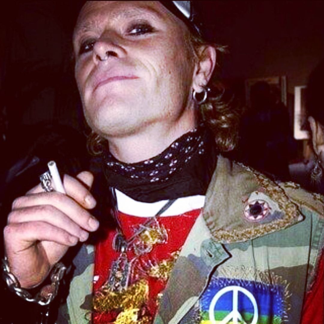 the_prodigy's tweet image. HAPPY BIRTHDAY TO OUR BROTHER KEEF !
Time passes but your light burns strong ,
We think of you everyday man wishing you were here ,,,
We will raise a few glasses and roofs for you tonight brother ,
LH and MAXIM X
#raisetheroof
#weliveforever
#purefire