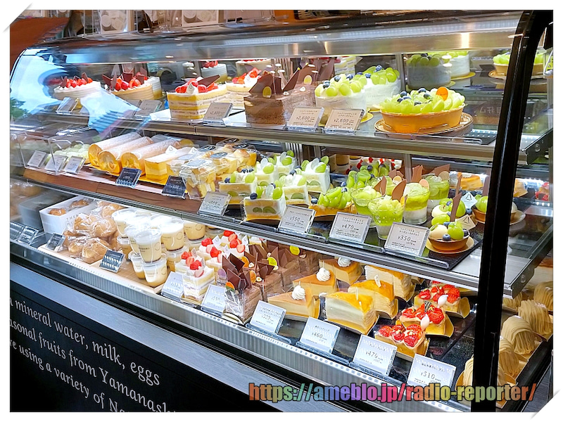 さわあこ 速報 シャトレーゼ プレミアム Yatsudoki ヤツドキ アトレ浦和店オープン 工房併設で楽しい ケーキも美味しそう 初日は 開店時から行列でした T Co Gvkkgx0r0k シャトレーゼ Yatsudoki ヤツドキ 本日オープン