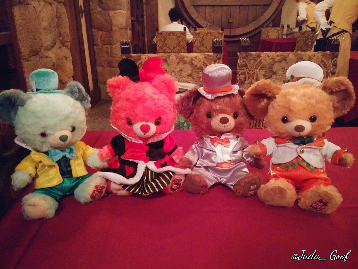 ゆだ 9 16 東京ディズニーシー 夕飯はいつもの マゼランズ まさかのワインセラーダイニングでビビる 先月お会いしたキャストさんが来て下さって 私が来る前にアレルギー対応調べておいて下さってたとか それ何てvip待遇 ｳﾚｼｲ