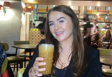 LeukaemiaCareUK's tweet photo. 23-year-old Niamh put her symptoms down to the stress of her teaching placement. "Looking back now, if I knew the symptoms of leukaemia, I wouldn’t have been so reluctant to go to the doctors as I didn’t want to ‘waste their time’."💬👇
#SpotLeukaemia https://t.co/l5UHuorWoz