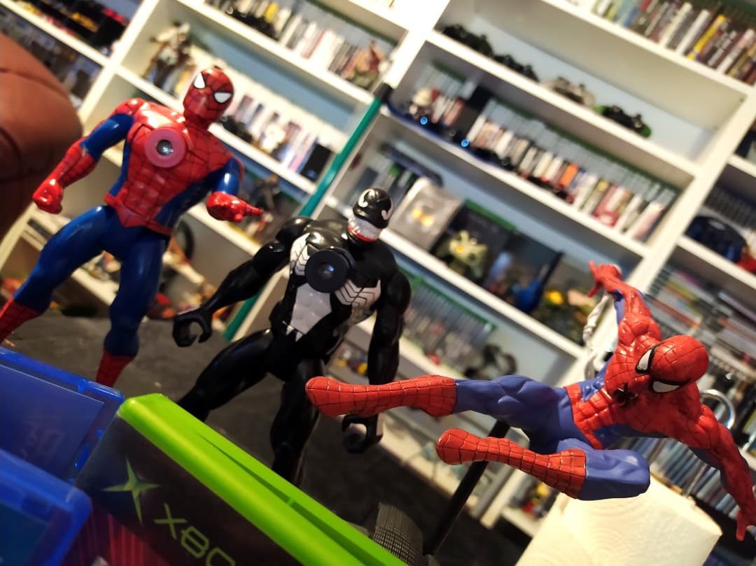 Finally beat #Spiderman on the #ps4 and it was an amazing experience. A bit padded on the sidequest side of things but That's how it goes with open world games. Eager for the sequel!

 #toys #venom #playstation #dreamcast #xbox #gaming #uya