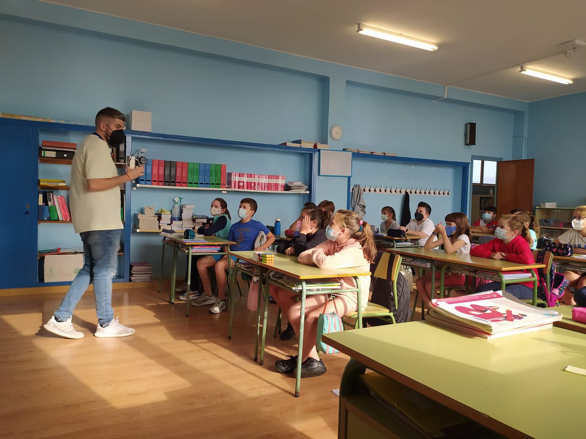 cp_sanjose's tweet image. Comenzamos con los talleres de @Robotix_educa en quinto.
Una mañana de aprendizaje y pensamiento computacional...
@AmpaPosada