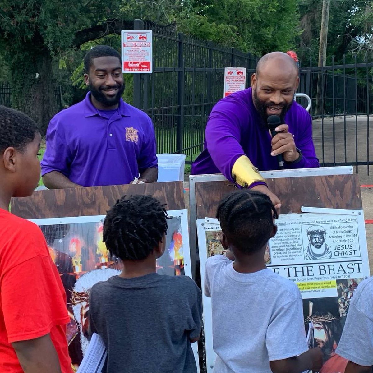 ZedekiahIsrael's tweet photo. #IUICHOUSTON 31 Days of Camp - Day 14 complete, we come to where our people need this #Truth whether young or old they need to know who they are #Kingdom #Houston #Gospel #12TribesofIsrael #Blacks #Hispanics #Prophets #NativeAmericans #Bible
#RepentanceisRevolutionary #31Daysof https://t.co/6LjPBAXJPA