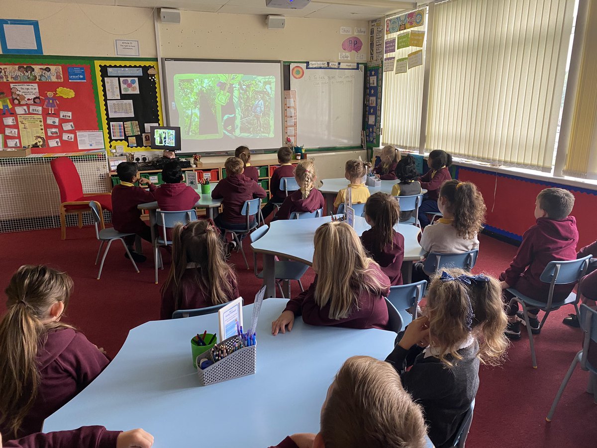 Illtyds_RC's tweet photo. Blwyddyn 3/4 enjoyed watching the @CAFOD Go Green assembly this morning. We had a great discussion about how we can save the planet and made our own green pledges. 💚 🍃#CAFOD #CAFODGoGreen #article24 @CAFODSchools @CAFODSouthWales https://t.co/9jarHh6XjT