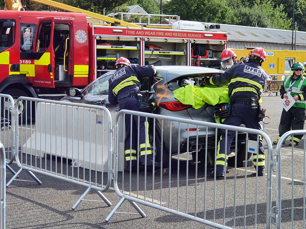 NFCC_FireChiefs's tweet photo. The UKRO #FestivalofRescue challenges are well underway. A fantastic atmosphere on the quayside. https://t.co/X0WpToMnIx