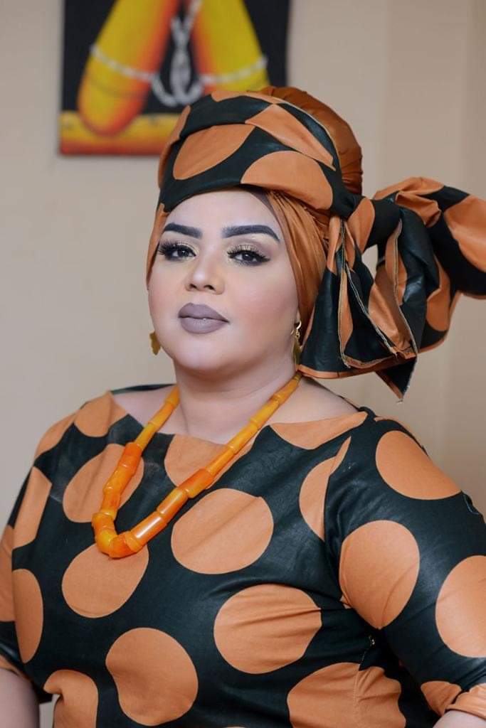 الجمعة القادمة 
لكل محبي الطرب الأصيل
الحفل الجماهيري الكبير لسيدة الغناء السوداني الفنانةندى القلعة
المكان :صالة سبارك سيتي
الزمان :الجمعة الموافق 9/24
الساعة : 8 مساء
فئة التذاكر : 2000
              Vip 3000
         Top Vip 5000
للحجز والاستفسار هاتف: 
0918692000/ 0925589802