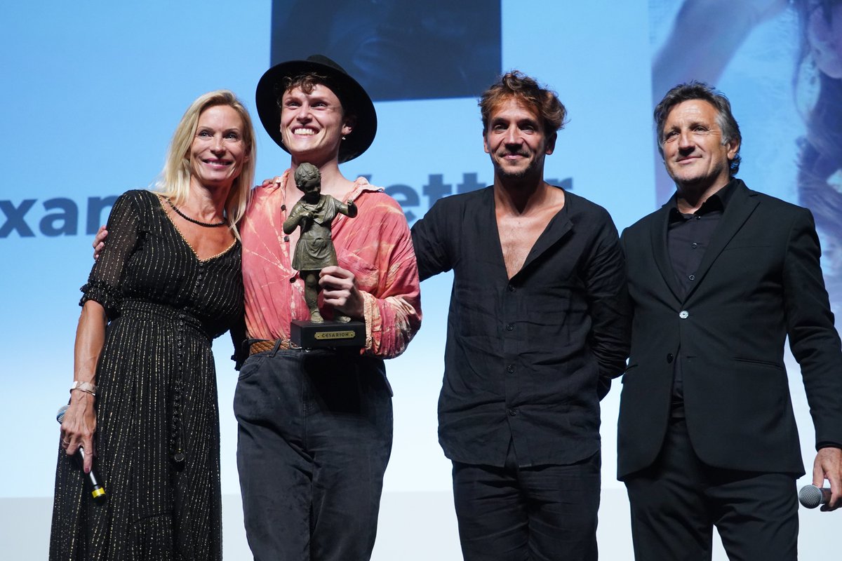 AgdeCineTele's tweet photo. Au festival les Héraults du cinéma et de la télé présentation du film #Miss 
#AlvèsRuben
#AlexandreWetter
#Remisecesarion https://t.co/GTVhLKr08K