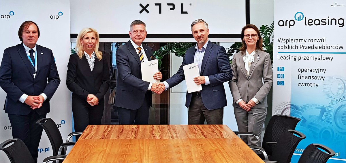 AgencjaRozwoju's tweet photo. 🤝 #ARPLeasing rozpoczyna współpracę ze Spółką @XTPL_nanoprint, notowaną na @GPW_WSExchange, w zakresie finansowania innowacyjnych nakładów inwestycyjnych w ramach projektów B+R współfinansowanych przez @NCBR_pl.

Szczegóły ⤵️
https://t.co/ZiAD4wXMow

#innowacje #rozwój https://t.co/atoPfy5Dy0