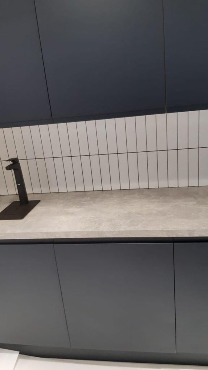Kitchen splashback ready!! #comelytiling #tiles #tiling #splashbacktiles #walltiles #kitchen