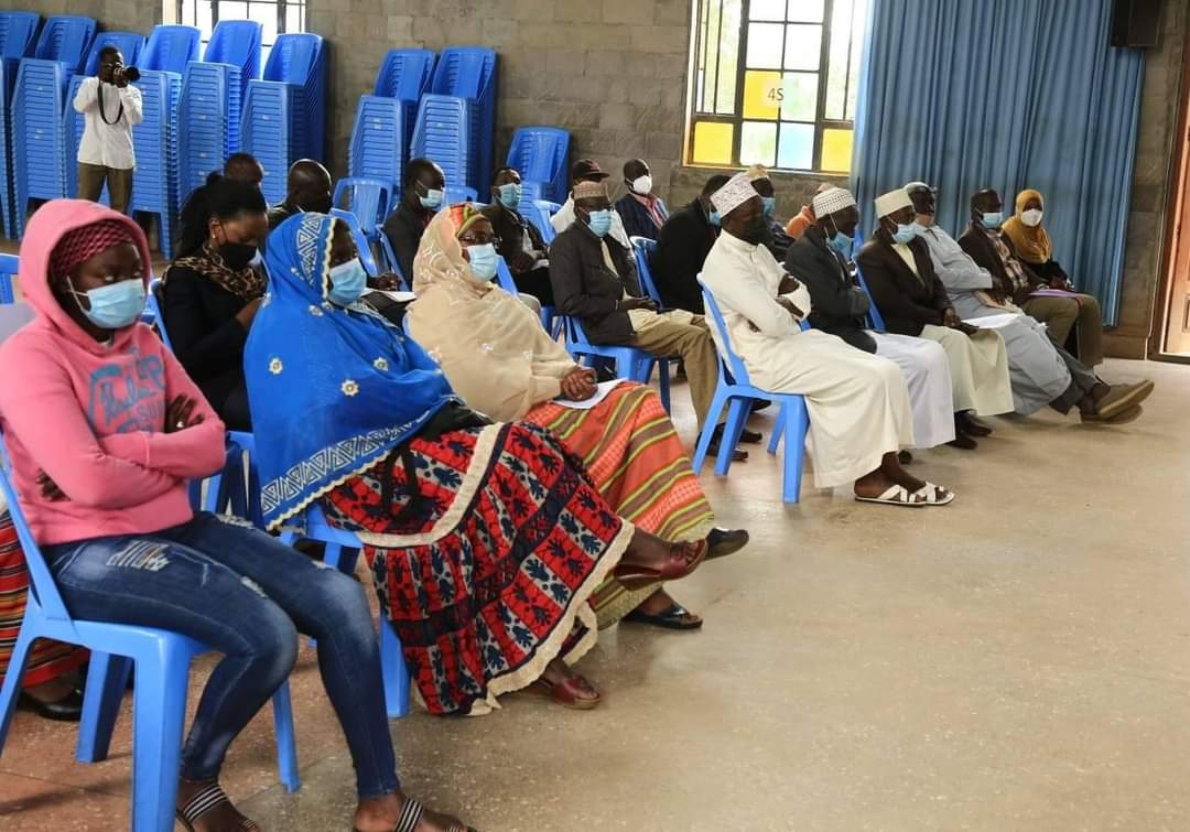 It was an honor for the Nubian community to meet yesterday with the Parliamentary Committee on Administration & National Security to discuss the community's petition on discrimination in accessing national identity cards 

#legalidentity #IDDay #birthregistration