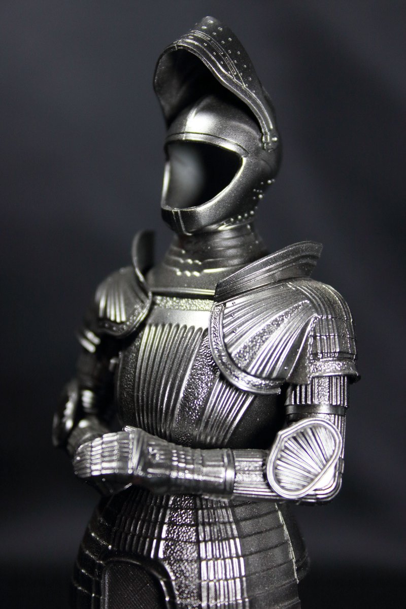 手持ちの甲冑資料の一つ、イマイのアーマーナイト。 6種類あるが、これ