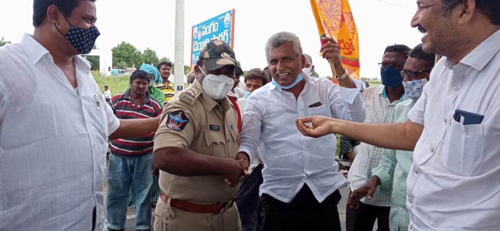 srchowd's tweet image. 