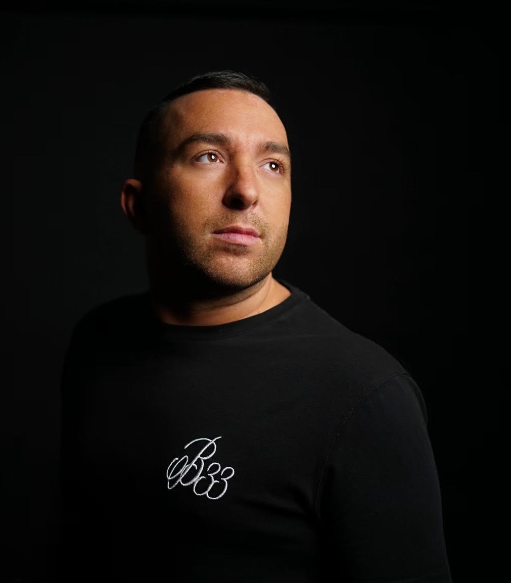 MIssed yesterday's show? Repeats today 4 PM! Lovely <a href="/iamRickLive/">Rick Live</a> stands in for <a href="/BigBenOfoedu/">Ben Ofoedu</a> + <a href="/mrgaryhollywood/">Gary Hollywood</a>🎉 
We talk DJ life, confidence, grieving, acting, gin &amp; MORE! LINKS: pscp.tv/w/1LyGBdXOEgMxN 
youtube.com/watch?v=S7XjnN… or listen on <a href="/womensradiostn/">Women's Radio Station</a> <a href="/MensRadioStn/">Men's Radio Station</a> #radio