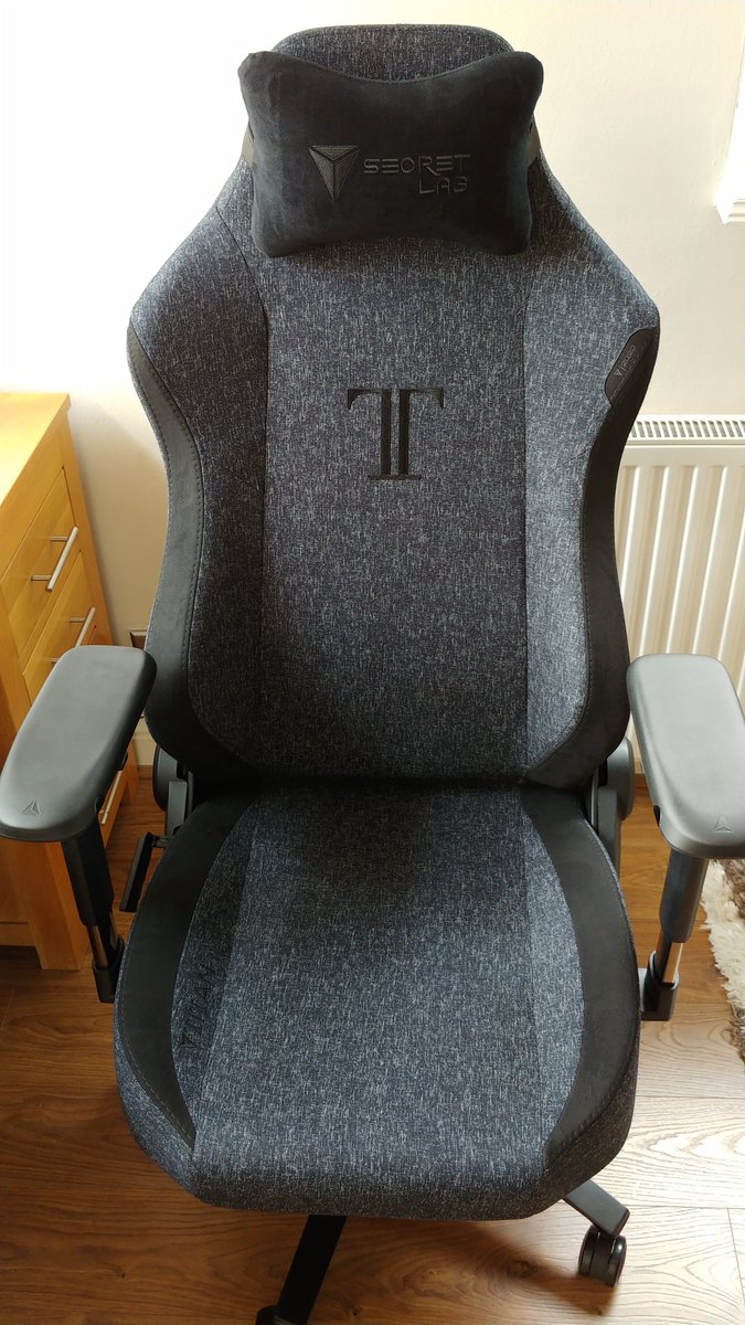 jon_rowland's tweet photo. Comfy new chair from Secretlab! #Secretlab https://t.co/U2M5gphG6Z