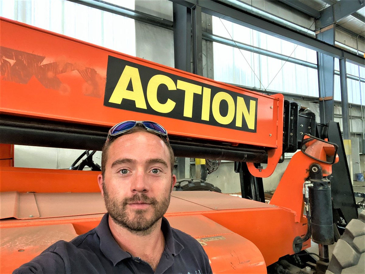 actionrents's tweet photo. #ActionMan Scott from #Savannah, GA snaps an  #ACTION selfie on site, and we are digging it! 

#ActionEquipment #GeorgiaConstruction #EquipmentRentals #Construction #TakeAction #ConstructionEquipment https://t.co/yyD4zMTpU9