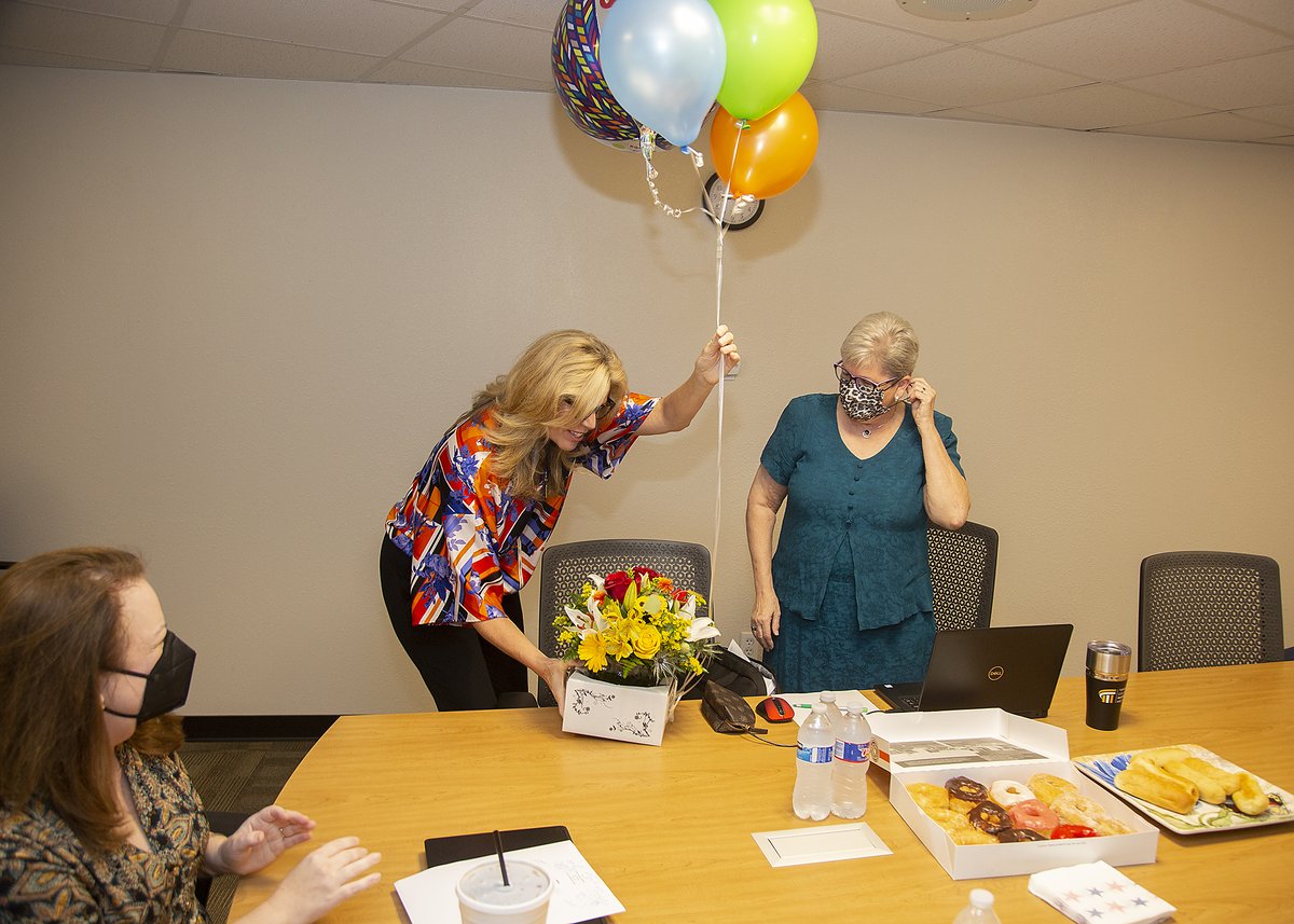 TC_Found's tweet image. Congratulations to speech professor D Kirkland, who has been named the winner of the 2021-2022 Claudia and W.T. Barnhart Outstanding Teacher of the Year Award!