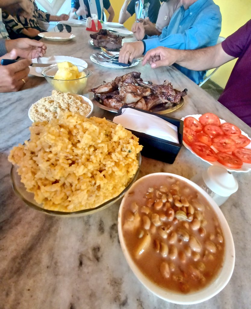 fernandoelpidio's tweet photo. Só comida leve. #Nordeste #SãoBenedito #Ibiapaba https://t.co/NngCt6Kwn0