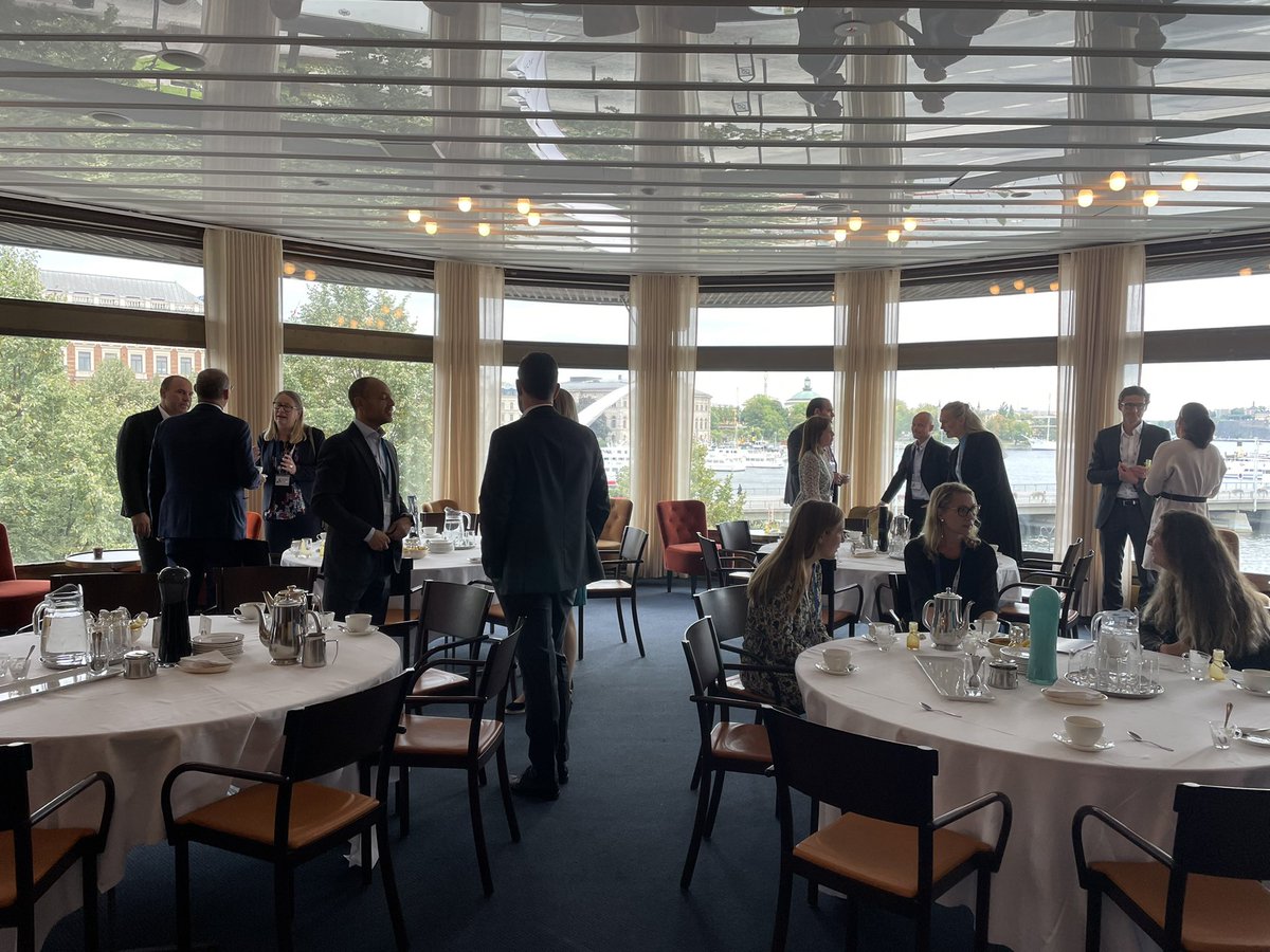 Fantastic to see fund selectors joining us live (and some via Zoom) at the 14th annual Nordic Fund Selection Forum in Stockholm today! 

Thank you BMO Global Asset Management, Columbia Threadneedle, Vontobel and Wellington Management for your support!

#fundselection #event