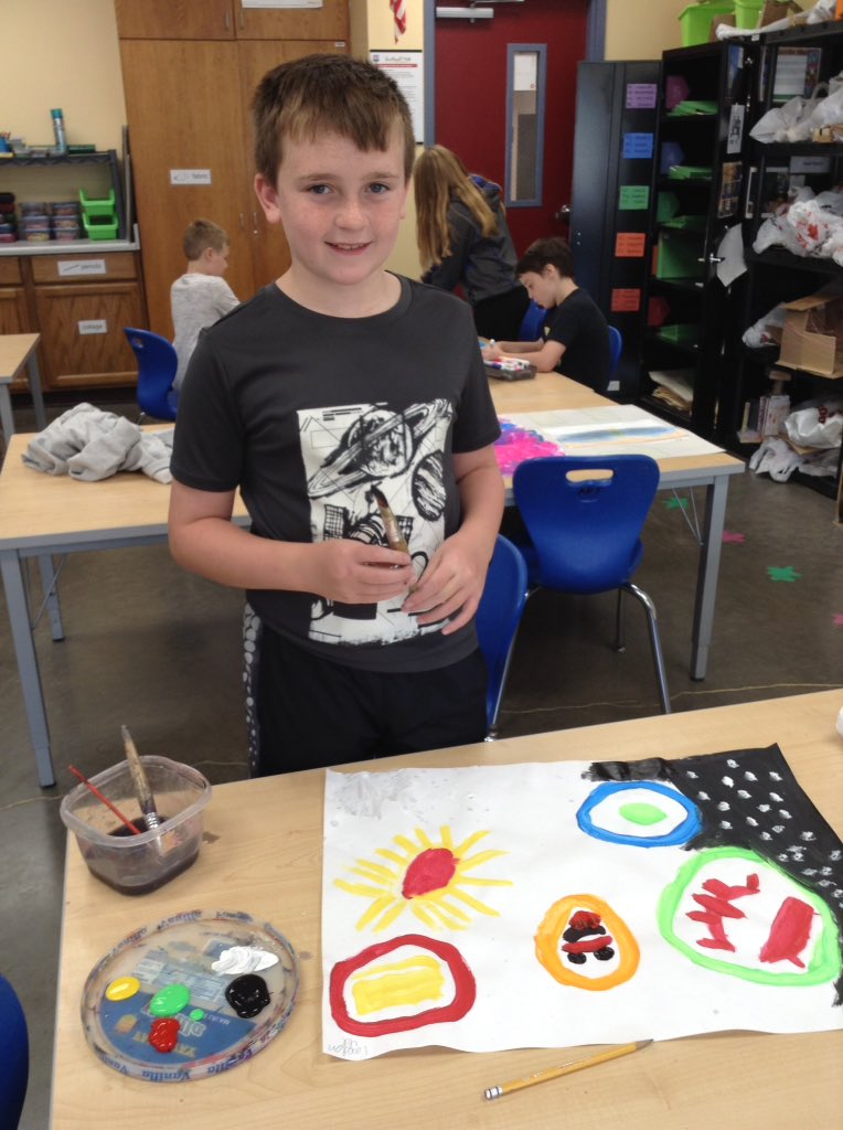 intheArtRoom's tweet photo. 4D creating mood in their art. https://t.co/l9vMOZOInc