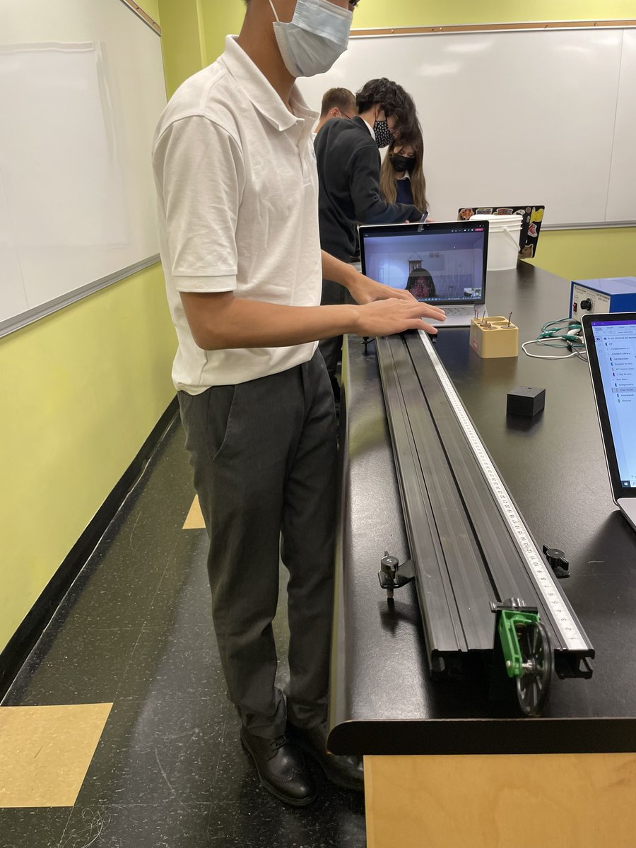 anjuliahooja's tweet photo. Power of technology - a student away from school is able to participate in class and experiments!! @ApplebyCollege #physics #APPhys https://t.co/9J9BADOkxL
