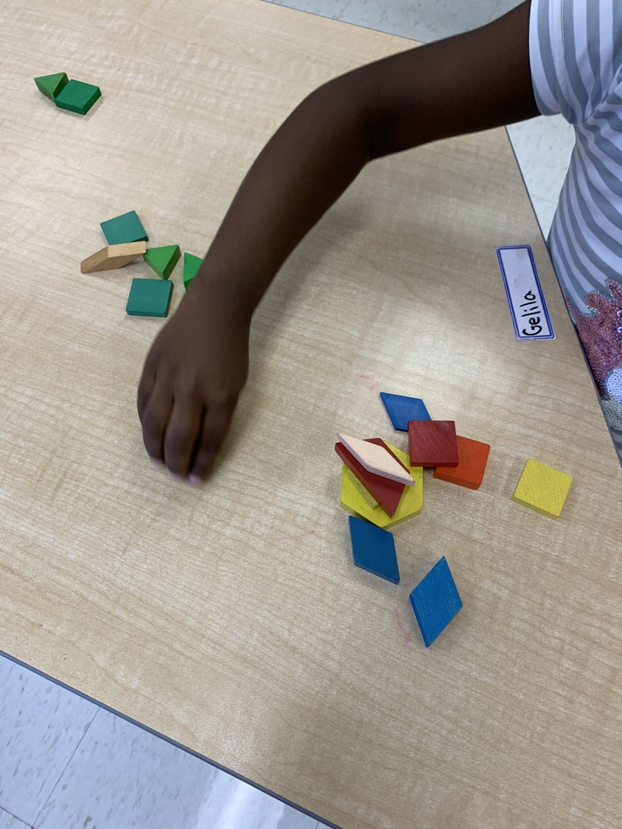 stjosephguelph's tweet photo. Math can happen in many different ways with different tools. Conversations with students allow for problem solving and understanding. #Songs #Manipulatives #TagAndTouch #OneToOne #Technology #MistakesAreHowWeLearn https://t.co/UwIEmkFbRK