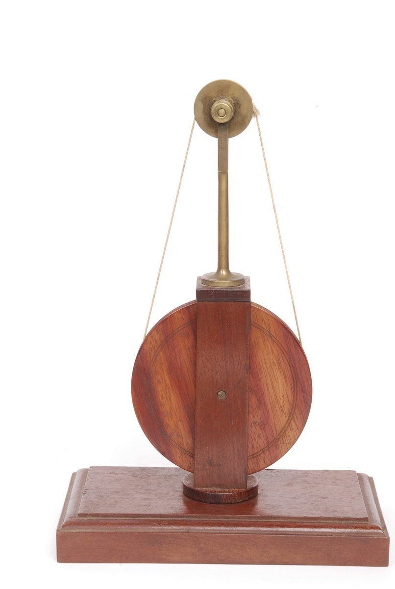 RealPreCinema's tweet photo. Plateau created the #Anorthoscope (2 images below) due to the stated law of #Stroboscopic Effect. The Anorthoscope precipitated many important discoveries such as the #Phenakistoscope & #Zoetrope. https://t.co/3ye4ENaME2