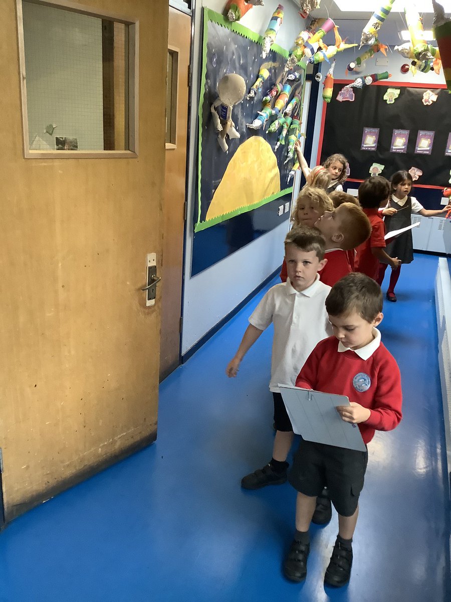 MsRafi7's tweet photo. We have been learning about materials this week and went on a material hunt.  We were very good at identifying what material familiar objects were made from 🔎 https://t.co/DFg1sUNqaa