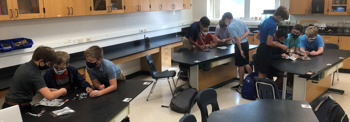 TPS_Star_Wars's tweet image. The Force is with the students in Trinity Prep's Middle School Star Wars Club as they build Legos to represent their favorite scenes from the legendary film franchise. Someday, we'll get @HamillHimself or @ADaniels3PO to join in the fun! #StarWars