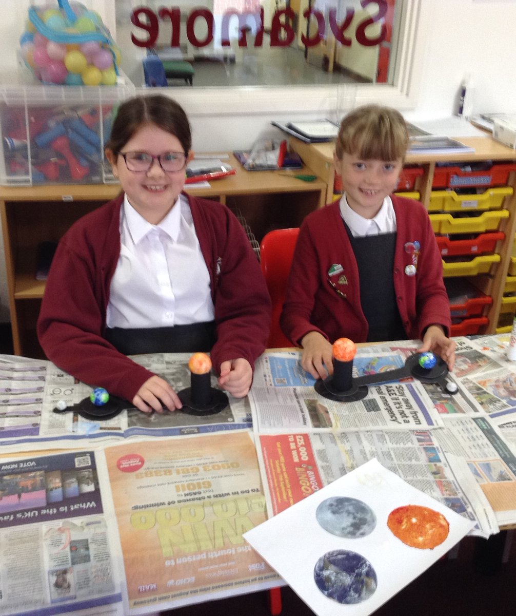 WooldenHill's tweet photo. Year 5 are OUT OF THIS WORLD!
Today, Year 5 made 3D models of the Earth, Moon and Sun. Then they created a video demonstrating their understanding of the relationship between them. #futurespaceexplorers https://t.co/MrKI7jMWQf