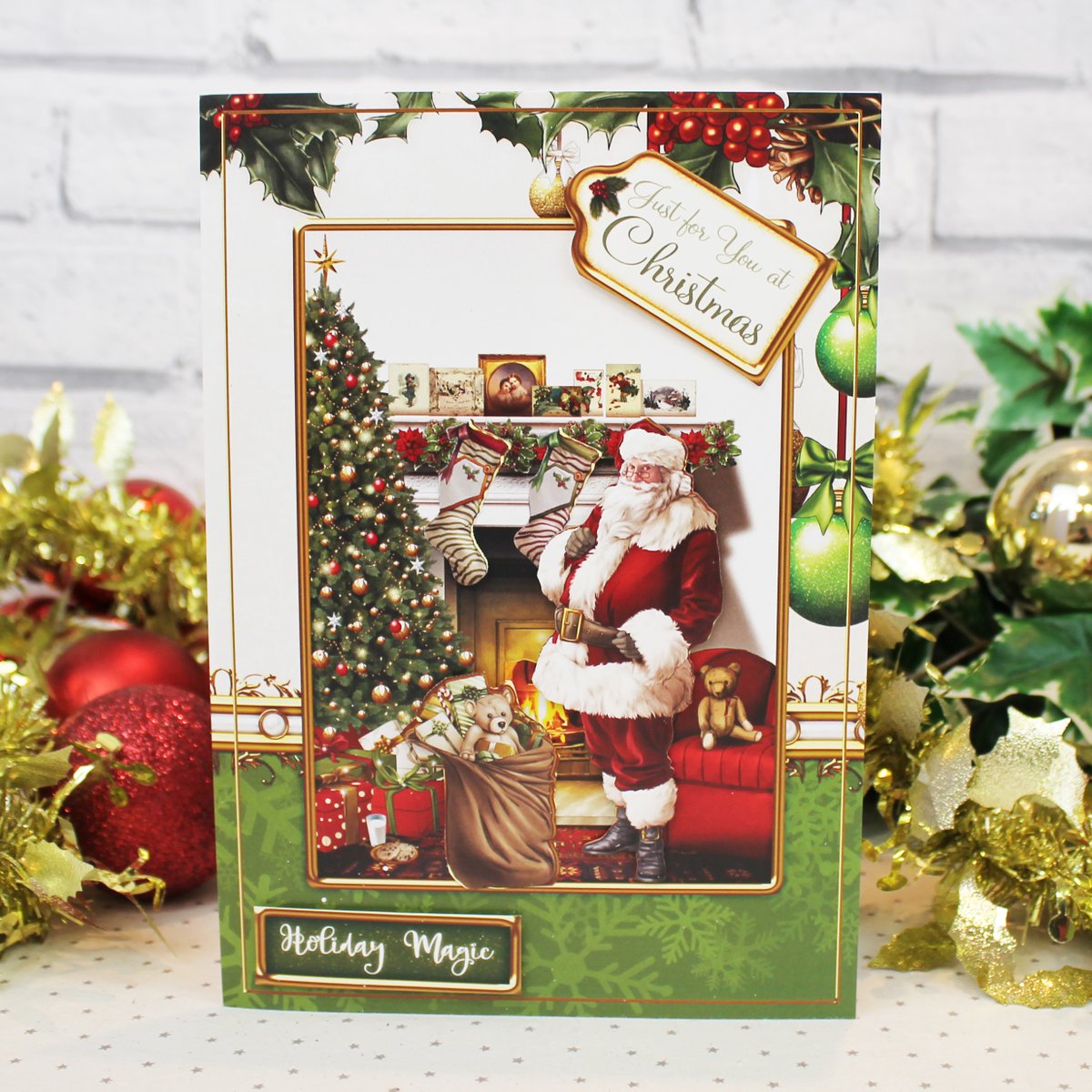 DebbiMooreCraft's tweet photo. Less than 100 days until "you know when"! What sight could be more appealing than a big pile of presents under the tree!
#cardmaking #crafting #Debbimooredesigns #papercraft #handmade #handmadecards #crafters #craftinspiration #santa #christmas #ilovecrafting #matchit https://t.co/vyn7MrTp61